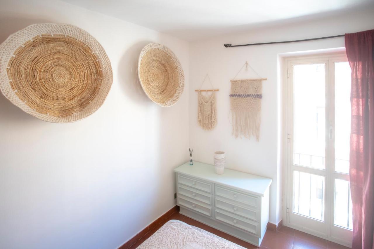 Homehouse Serpenti - Colosseum - Rione Monti โรม ภายนอก รูปภาพ